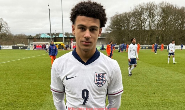 jiuyou九游娱乐-法甲球队商业成功案例研究及成功经验对其他俱乐部的借鉴意义